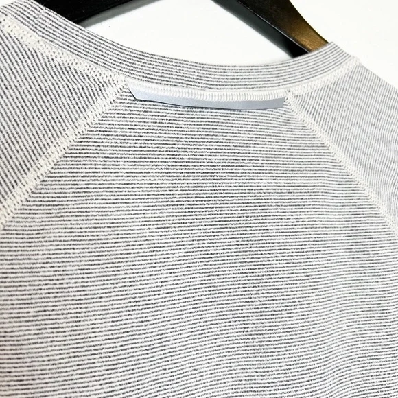 Lucy Activewear Top Short Sleeve Tee Shirt Striped Scrunchie - Picture 3 of 5